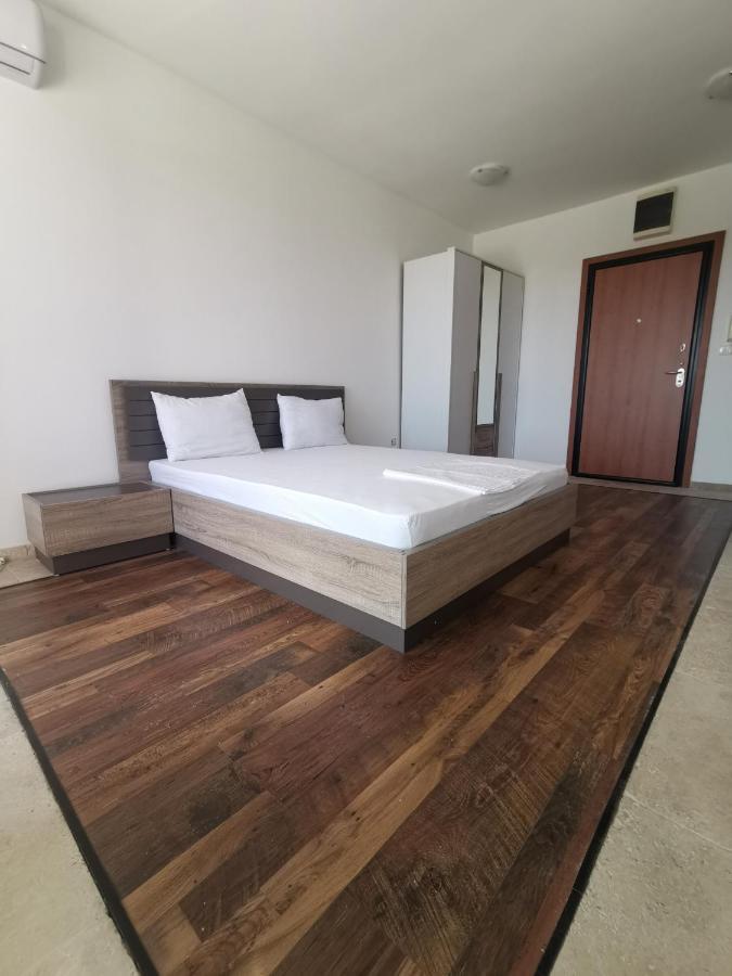 New Luxury Apartments 바르 외부 사진